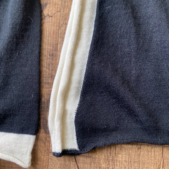 Vintage JPG's Jeans Black and White Contrast Turtleneck Sweater, Size I48 or M - Picture 7 of 11